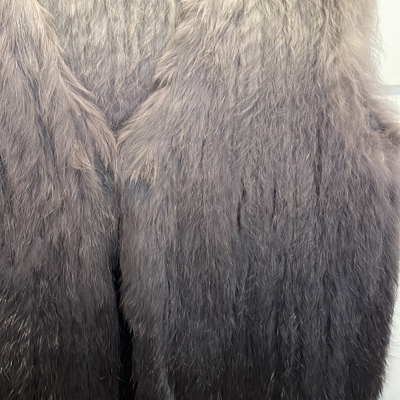 Love Token Real Fur Vest - Picture 2 of 5